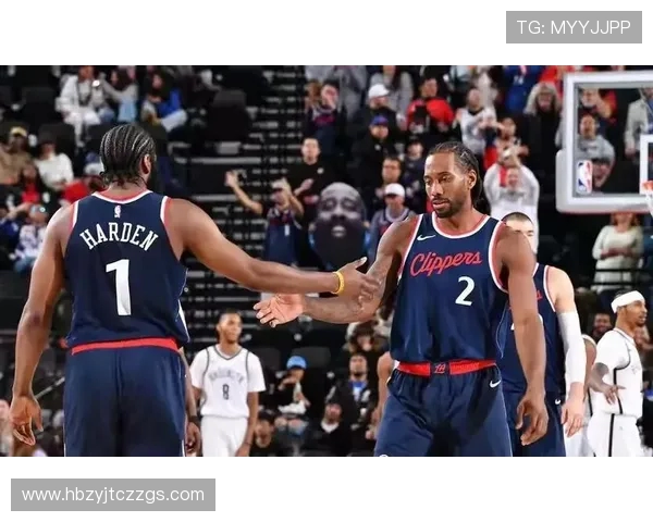 国王队鏖战快船力争胜利 激战激烈每一场都充满悬念